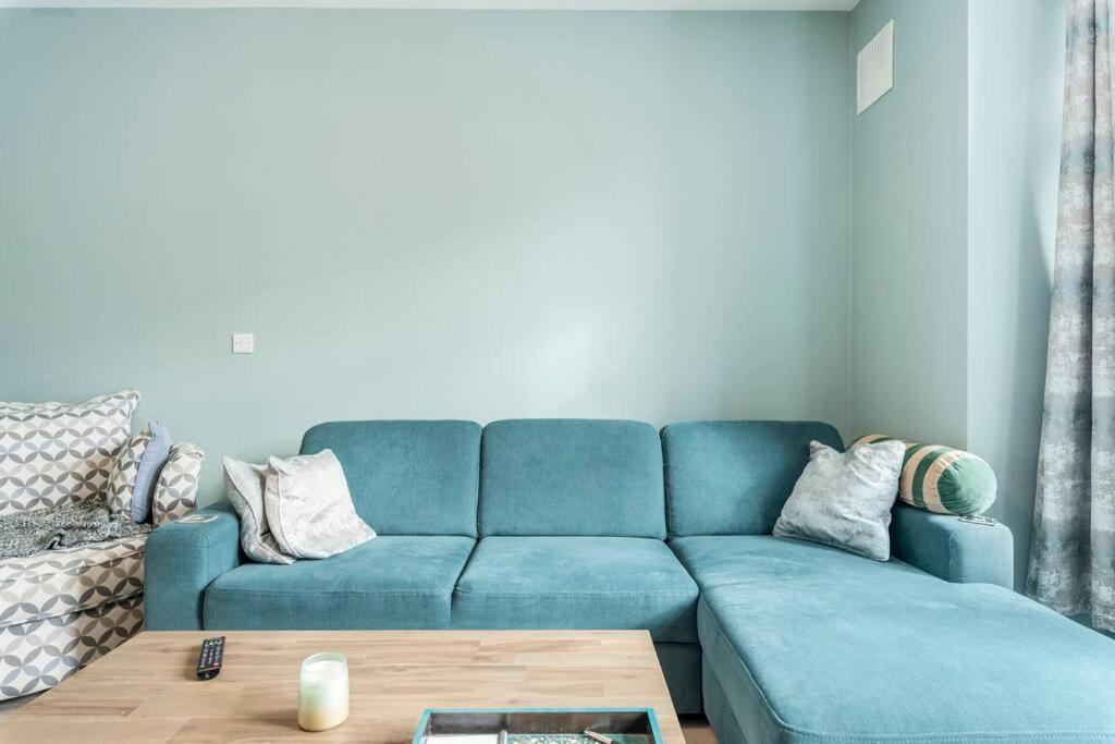 Dublin Jacuzzi Escape Apartment Exterior photo